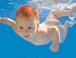 Buchtipp: Schwimmen mit Babys und Kleinkindern