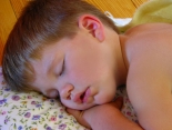Einschlafen – feste Rituale helfen Ihnen und Ihrem Baby