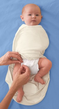 Einen Ganzkörper-Babyschlafsack SwaddleMe bestellen