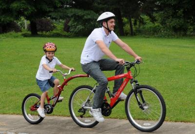 Das Trailerbike WeeRide Kids Co Pilot Tagalong bestellen